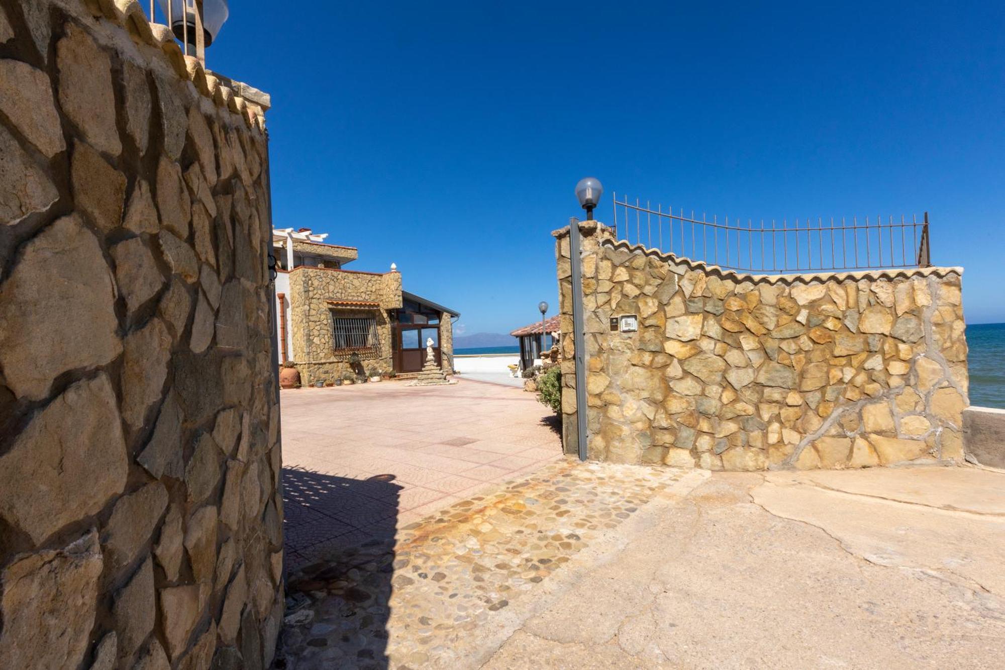Villa Casa Vacanza Barbera - In Riva Al Mare Trappeto  Exterior foto